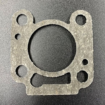 Прокладка под осн. помпы охлаждение Suzuki DT9.9-15, DF9.9-15 17452-93910