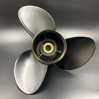 Винт гребной Yamaha 150-300, F150-F275, F300B (3x15x17)
