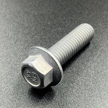Болт крепления редуктора Yamaha 20-30; F20-40 90105-10M12