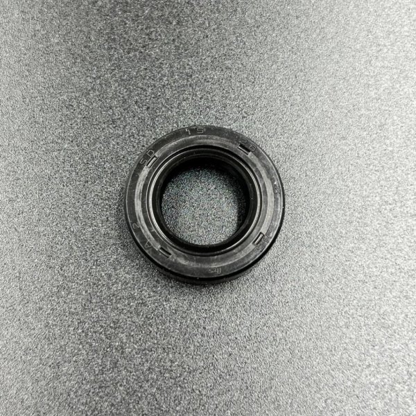 Сальник Suzuki (59295-97J10) (15х26х6) 59295-97J10