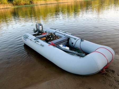 Лодка Bratan 500T