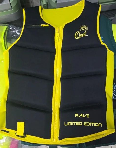 Жилет неопреновый ONEIL Rave Limited Edition (черно-жёлтый)