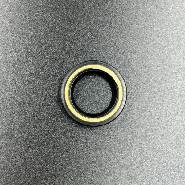 Сальник SD-TYPE OIL SEAL 931023033900