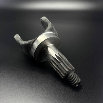 Вилка карданного вала (сторона колонки) 46020T02