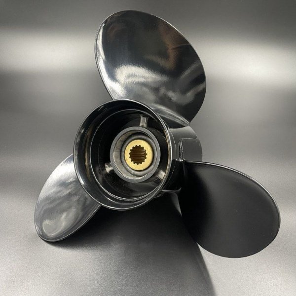 Винт гребной Yamaha 150-300, F150-F275, F300B Megara (3x14x23) (Polastorm)