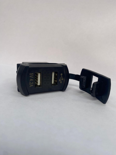Панель с USB-разъемом 5В 2  CCZ000174