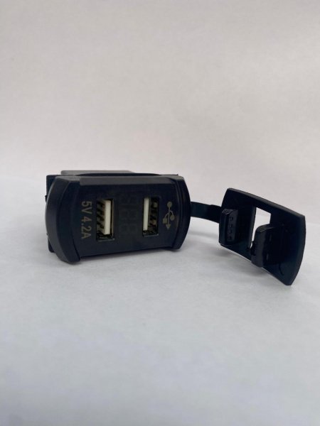 Панель с USB-разъемом 5В 2  CCZ000174
